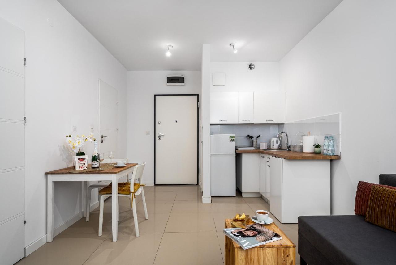 Apartament Kasprzaka 31a Street *